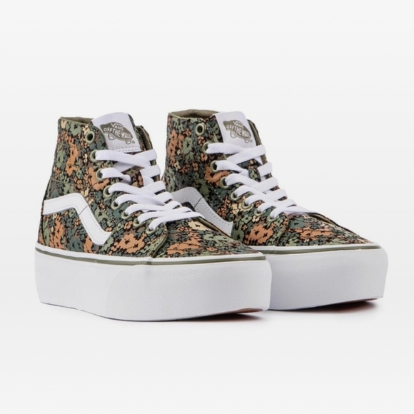 VANS Sk8-Hi Tapered Stackform Sneaker - Hightop / Platform - Picture 2 of 13